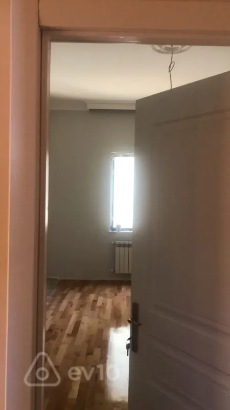 Kirayə verilir 5 otaqlı həyət evi 280 m²