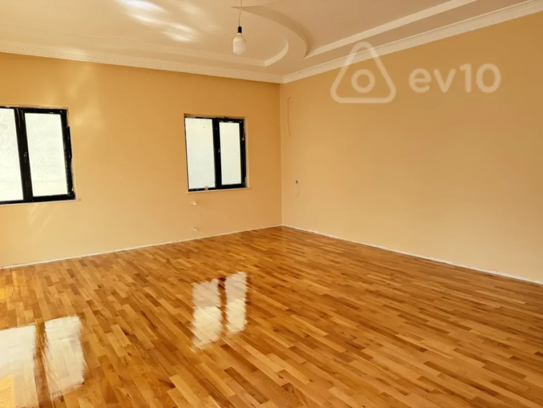 Kirayə verilir 5 otaqlı həyət evi 280 m²