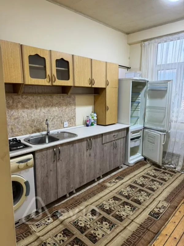 Kirayə verilir 2 otaqlı yeni tikili 85 m²