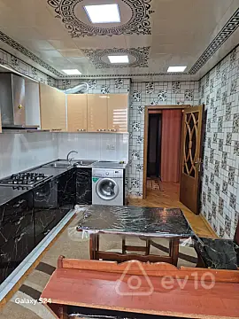 Kirayə verilir 2 otaqlı yeni tikili 70 m²