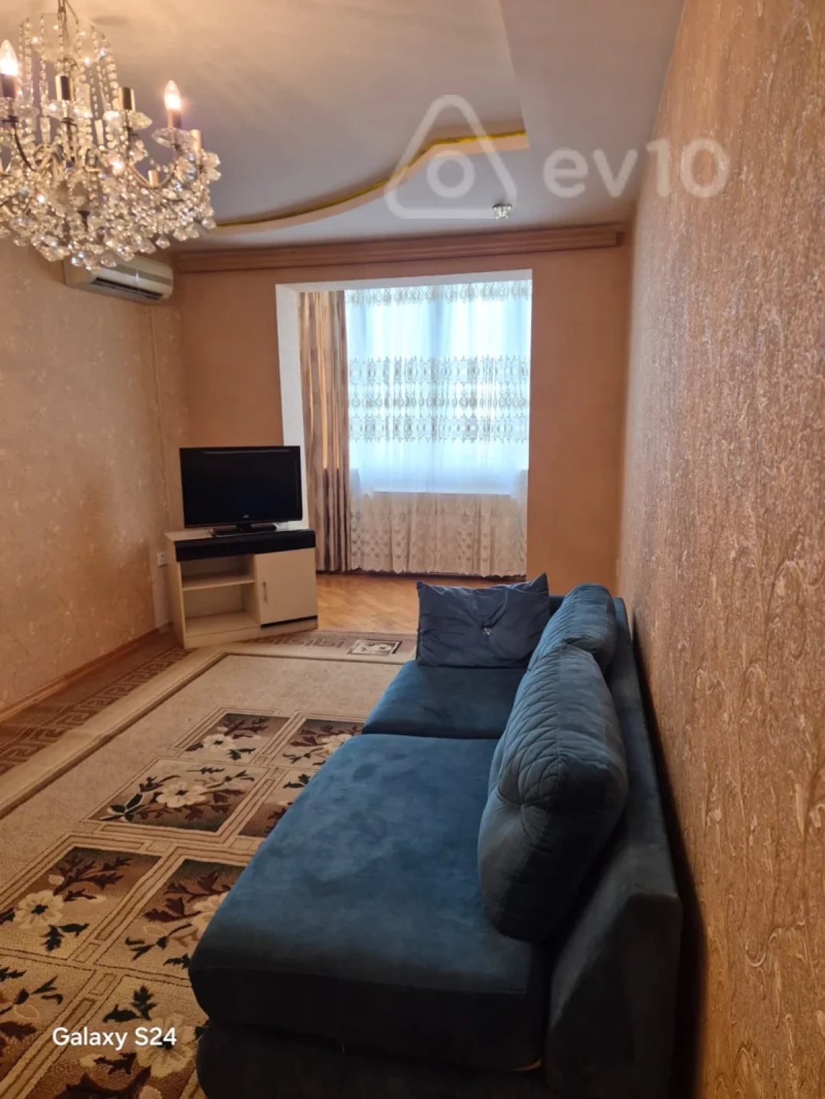 Kirayə verilir 2 otaqlı yeni tikili 70 m²