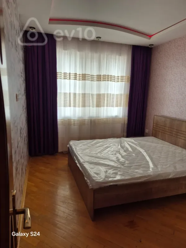 Kirayə verilir 2 otaqlı yeni tikili 70 m²