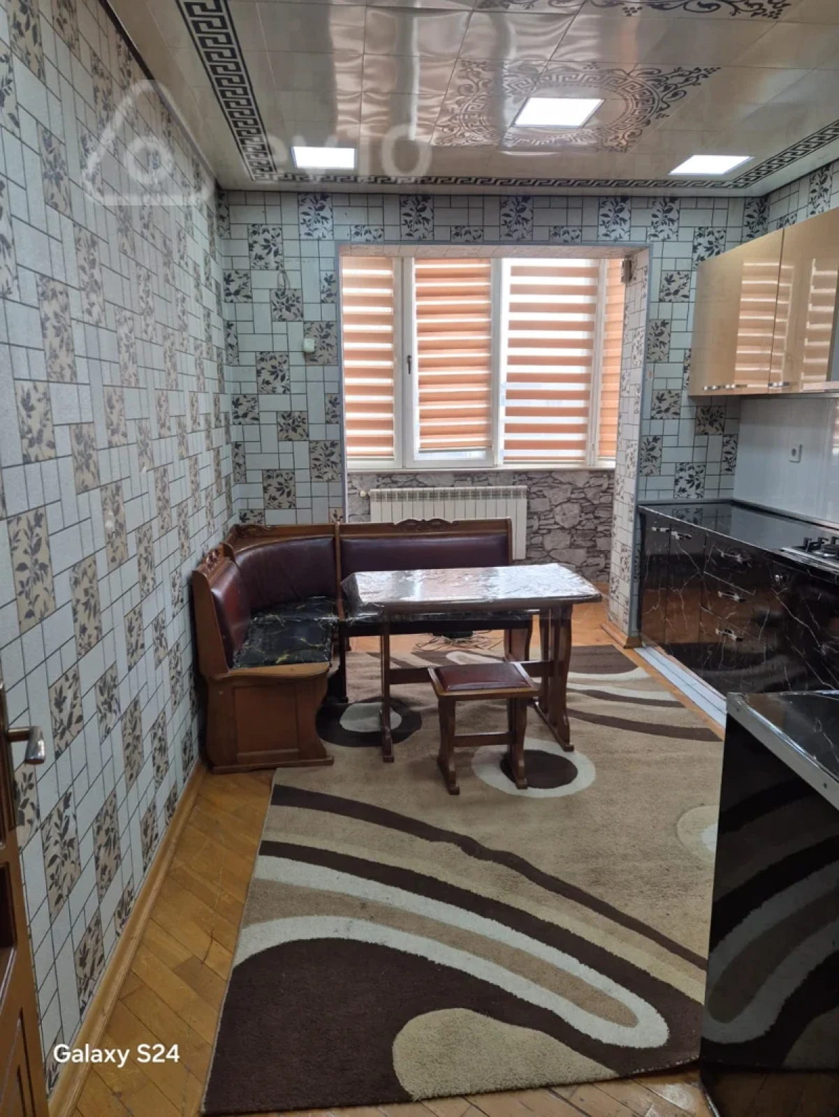 Kirayə verilir 2 otaqlı yeni tikili 70 m²