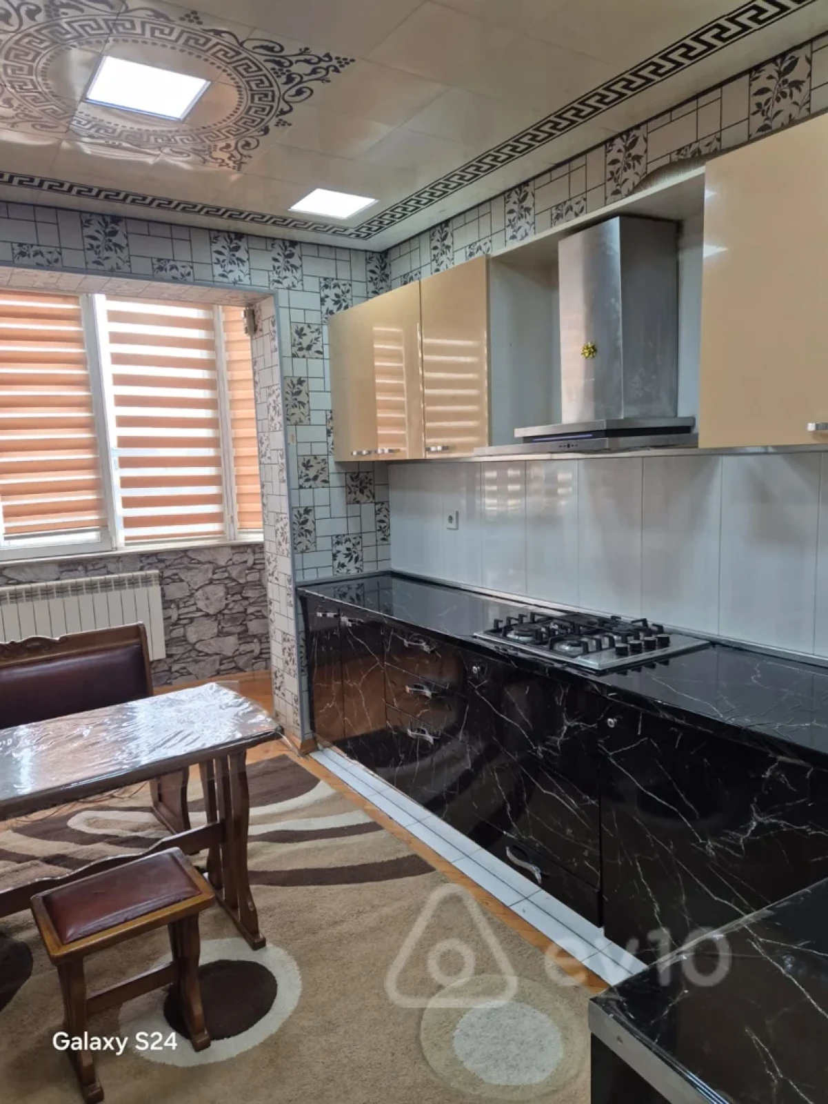 Kirayə verilir 2 otaqlı yeni tikili 70 m²