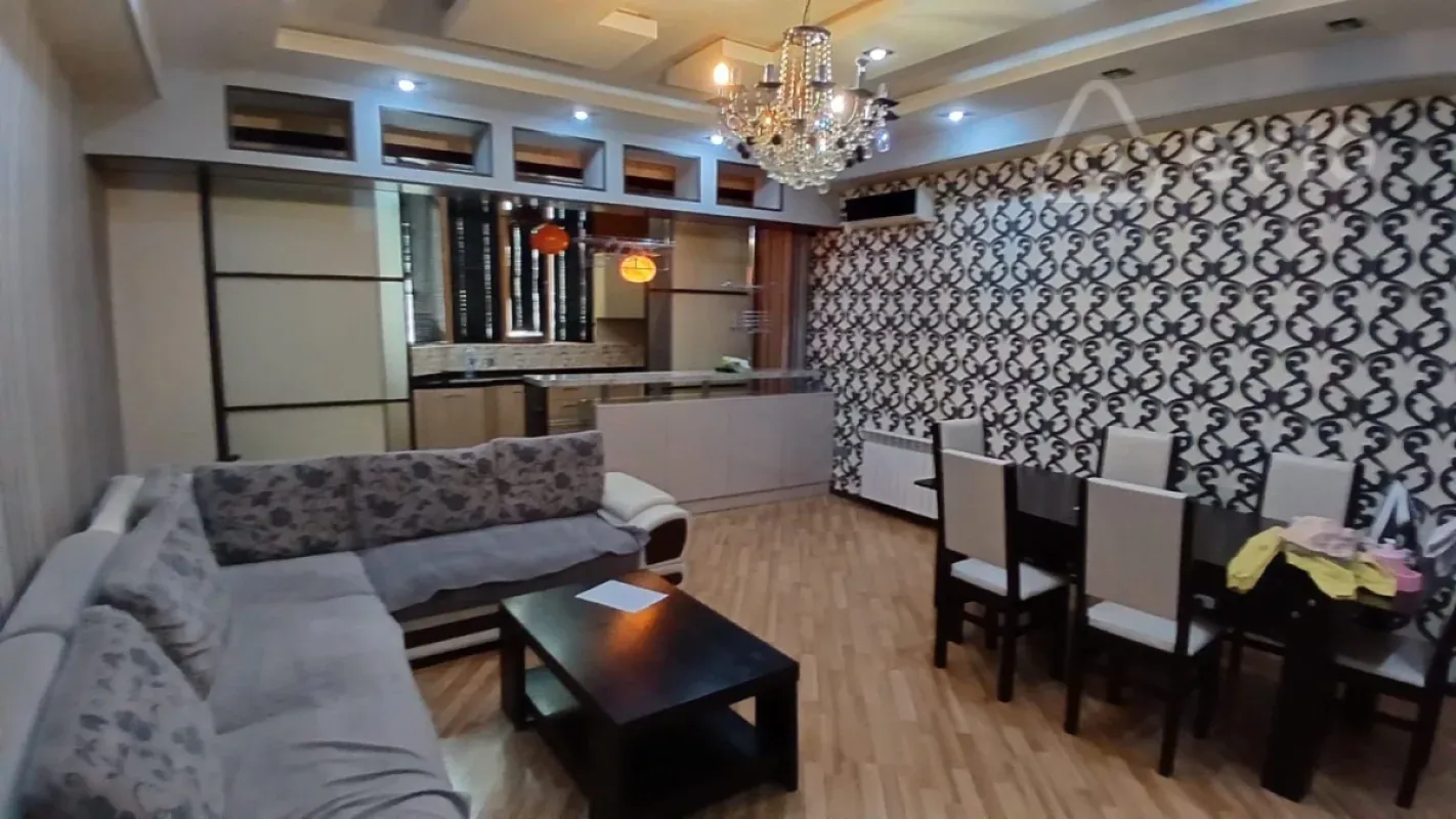 Kirayə verilir 3 otaqlı yeni tikili 100 m²