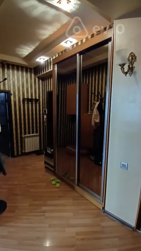 Kirayə verilir 3 otaqlı yeni tikili 100 m²