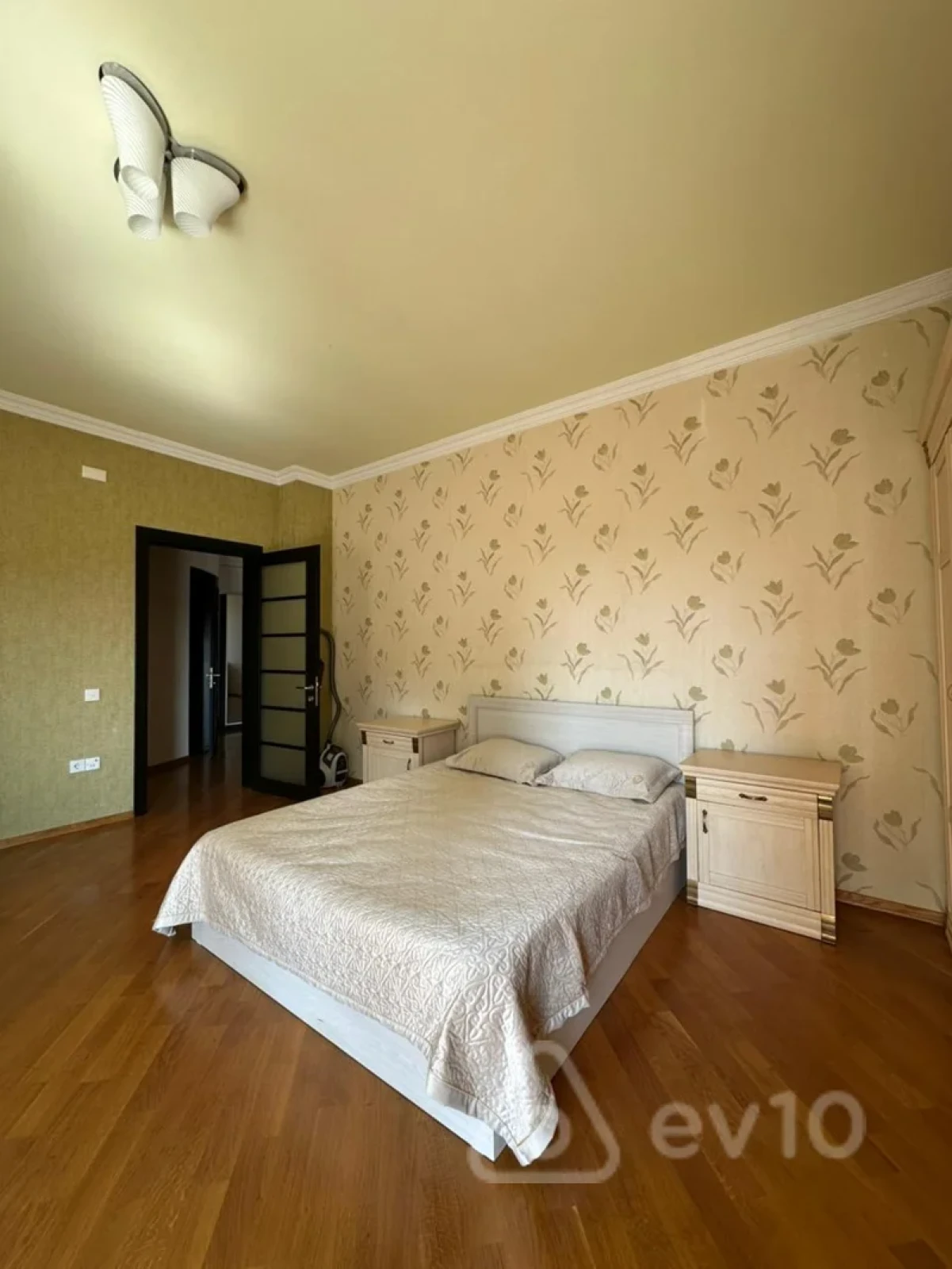 Kirayə verilir 3 otaqlı yeni tikili 110 m²