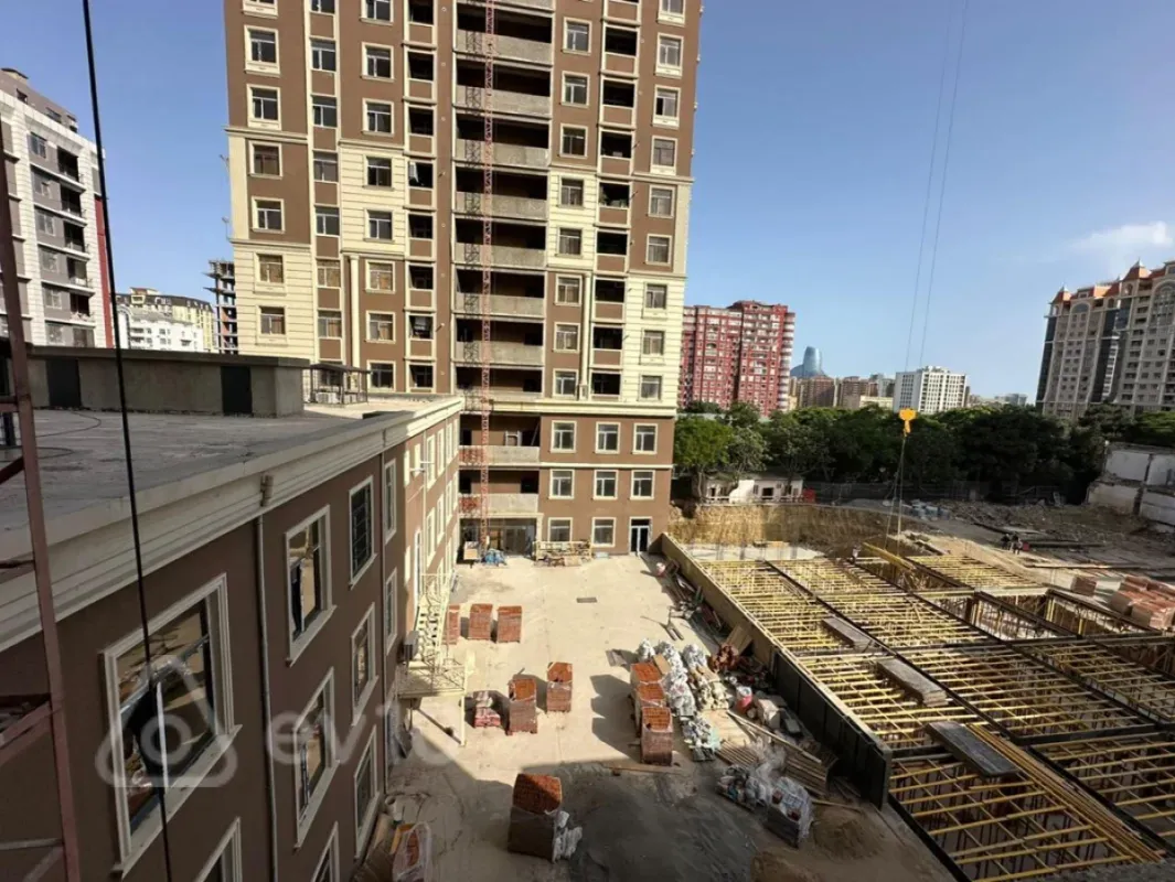 Satılır 3 otaqlı yeni tikili 103 m²