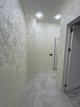 Kirayə verilir 2 otaqlı yeni tikili 61 m²