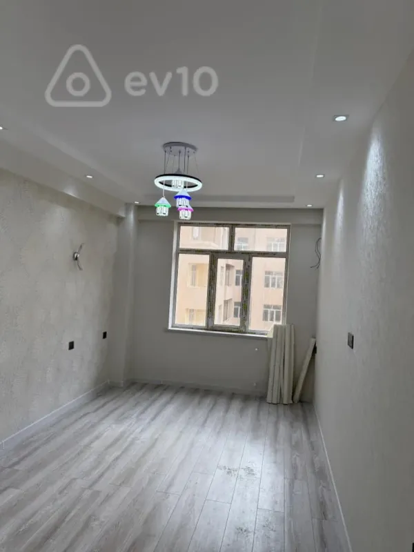 Kirayə verilir 2 otaqlı yeni tikili 61 m²