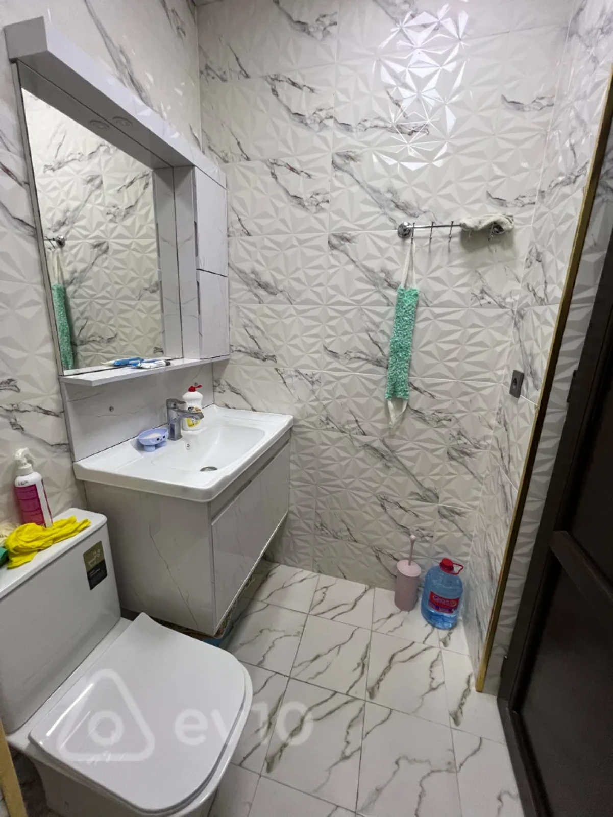 Kirayə verilir 2 otaqlı yeni tikili 56 m²