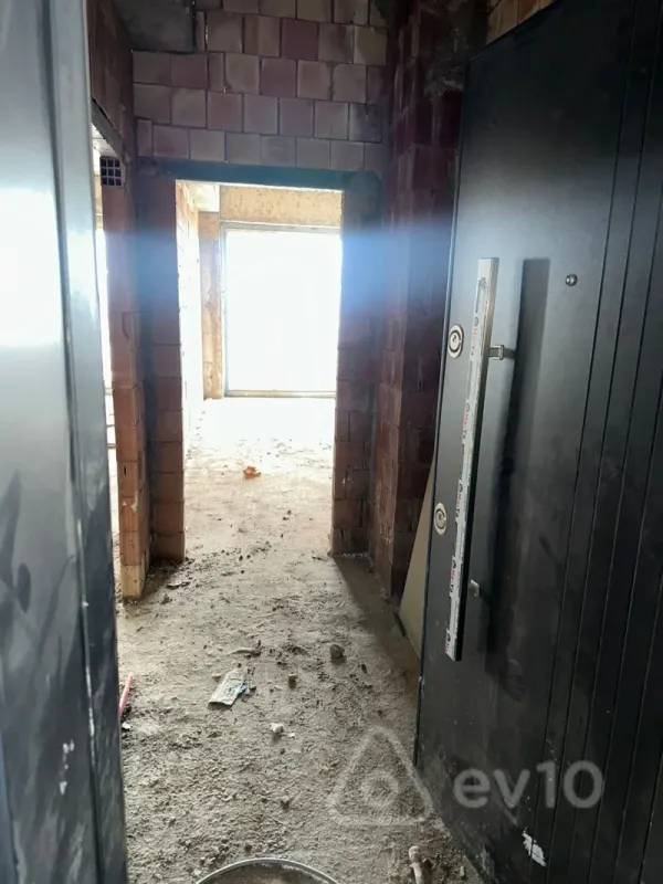 Satılır 2 otaqlı yeni tikili 92 m²