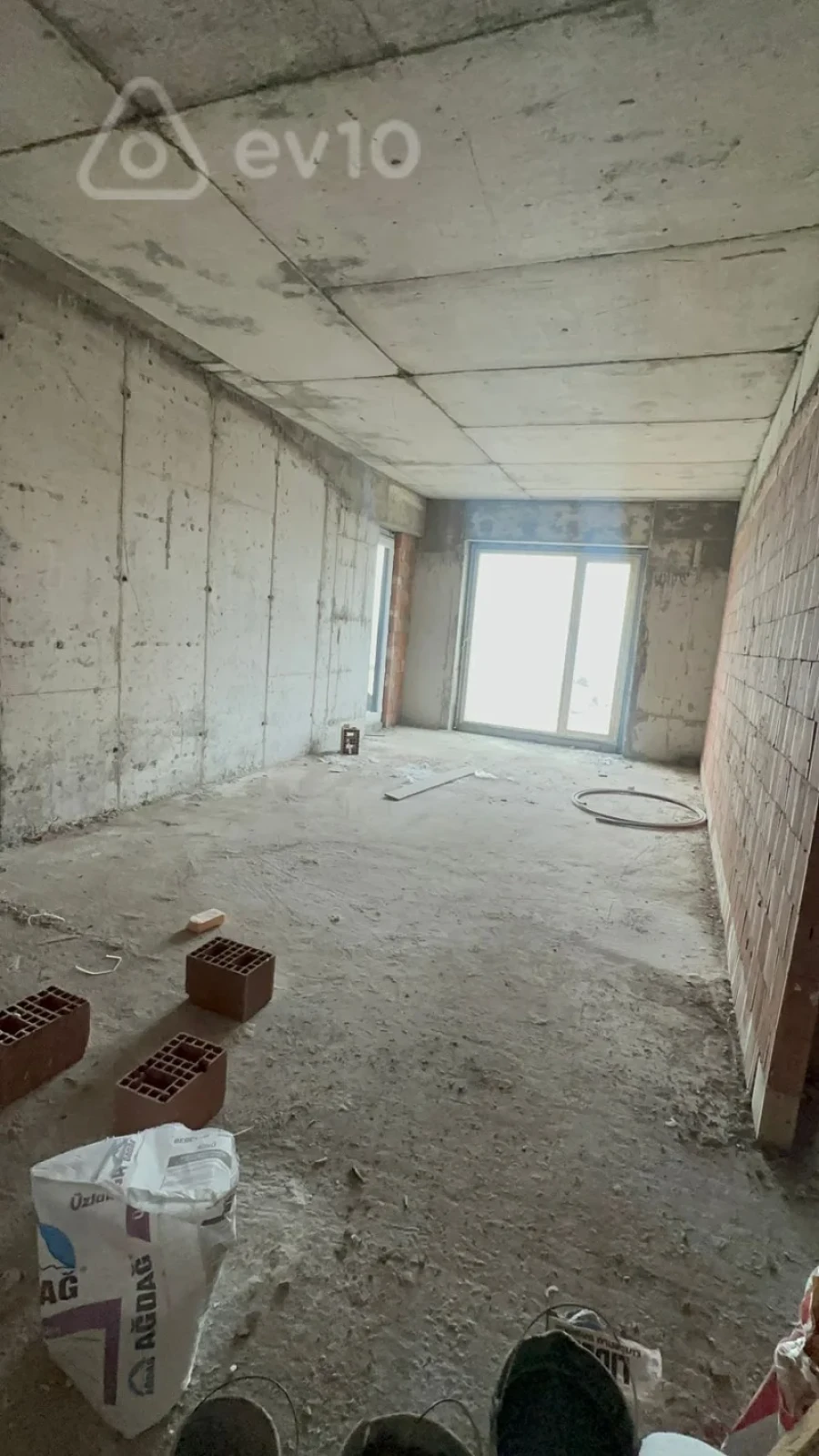 Satılır 2 otaqlı yeni tikili 92 m²