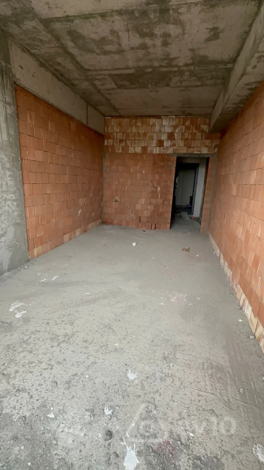 Satılır 2 otaqlı yeni tikili 92 m²