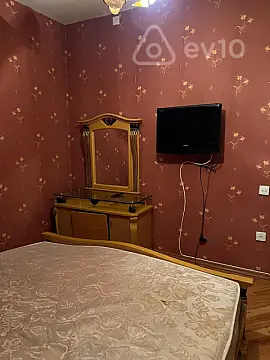 Kirayə verilir 3 otaqlı köhnə tikili 60 m²