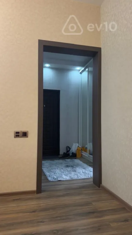 Kirayə verilir 3 otaqlı köhnə tikili 70 m²