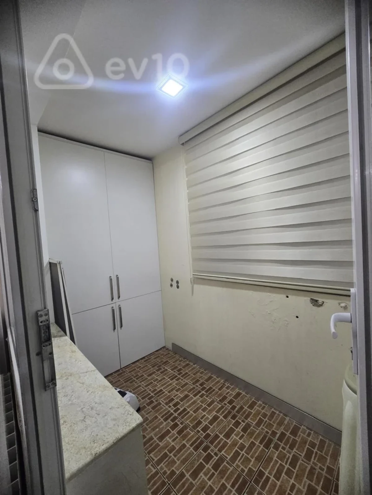 Kirayə verilir 3 otaqlı köhnə tikili 70 m²