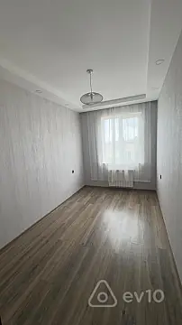 Kirayə verilir 3 otaqlı köhnə tikili 70 m²