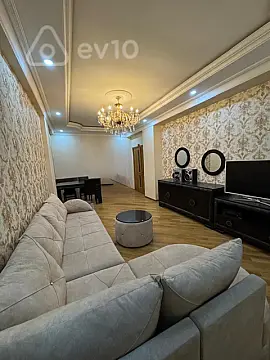 Satılır 3 otaqlı yeni tikili 125 m²