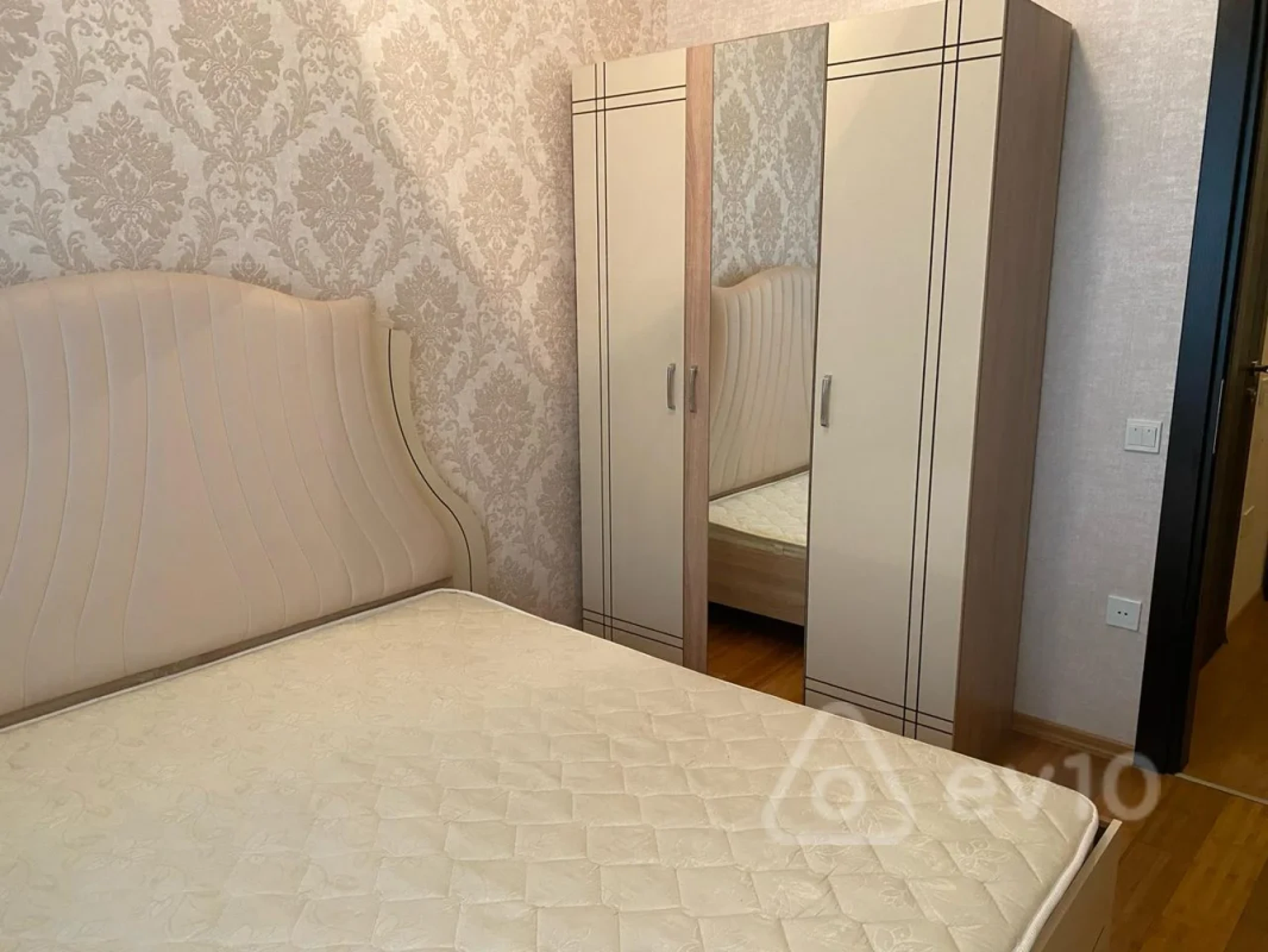 Kirayə verilir 2 otaqlı yeni tikili 56 m²