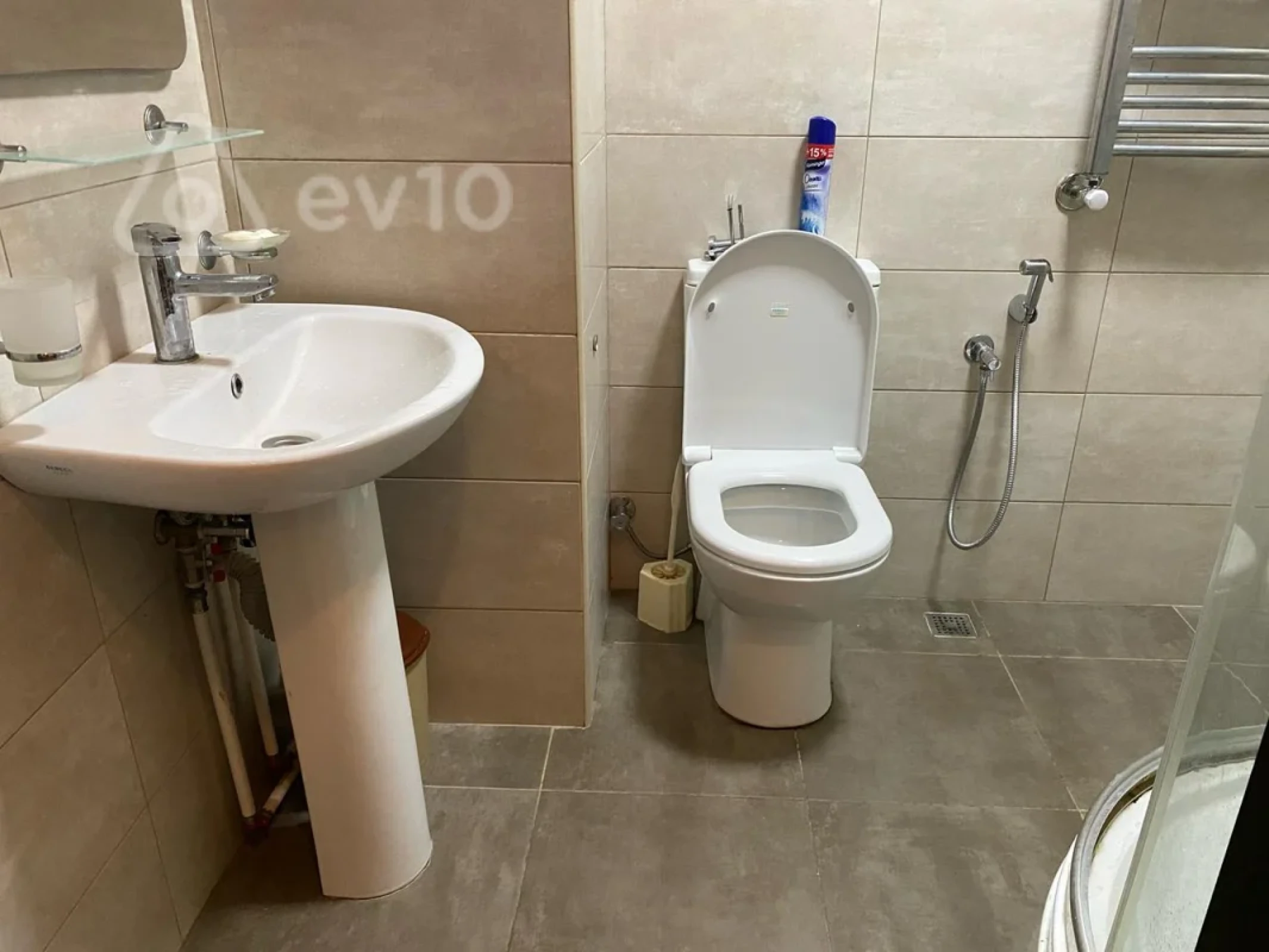 Kirayə verilir 2 otaqlı yeni tikili 56 m²