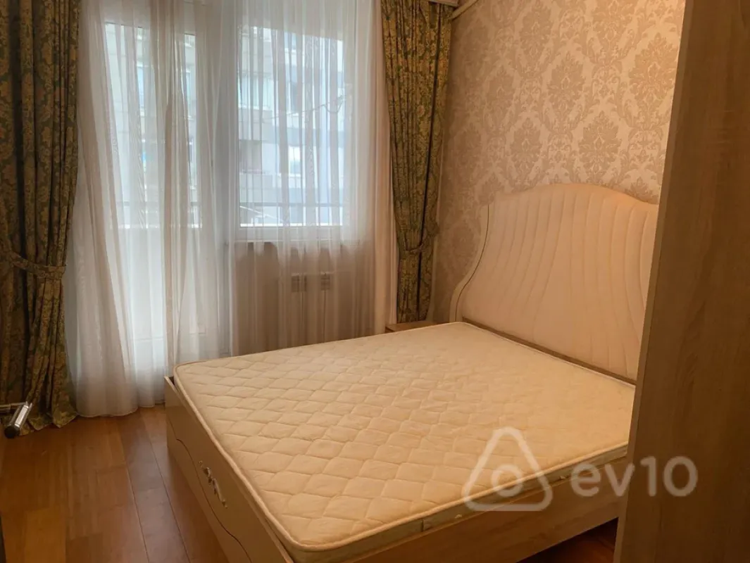 Kirayə verilir 2 otaqlı yeni tikili 56 m²