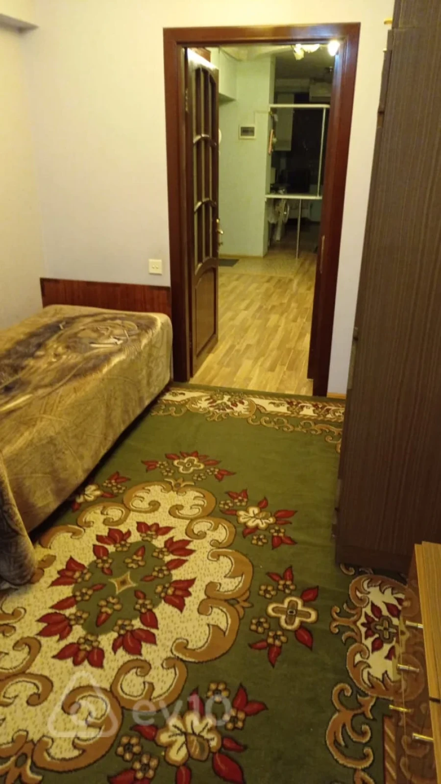 Kirayə verilir 2 otaqlı köhnə tikili 50 m²