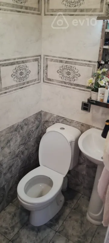 Kirayə verilir 2 otaqlı həyət evi 50 m²