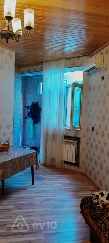 Kirayə verilir 2 otaqlı həyət evi 50 m²