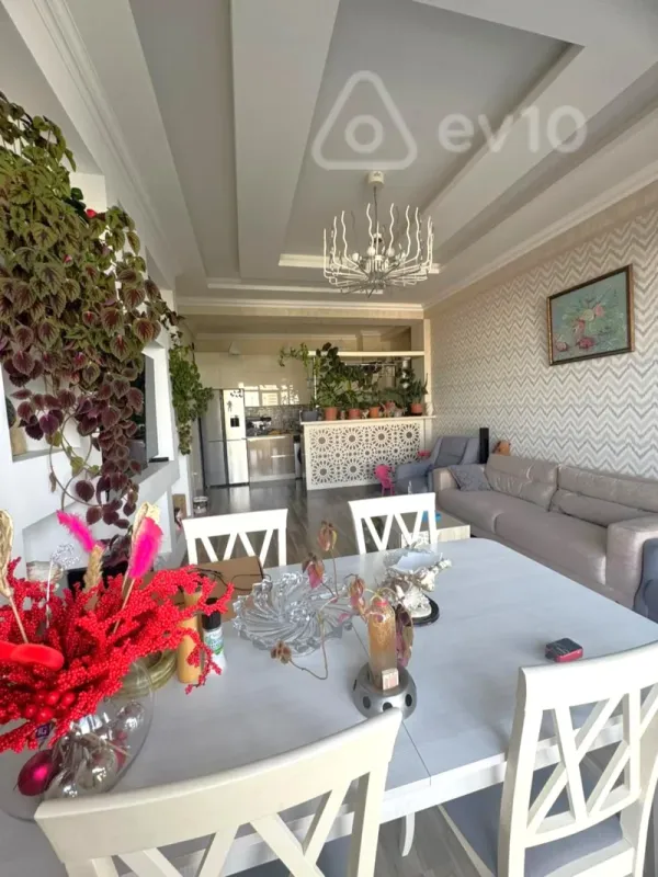 Satılır 3 otaqlı yeni tikili 90 m²