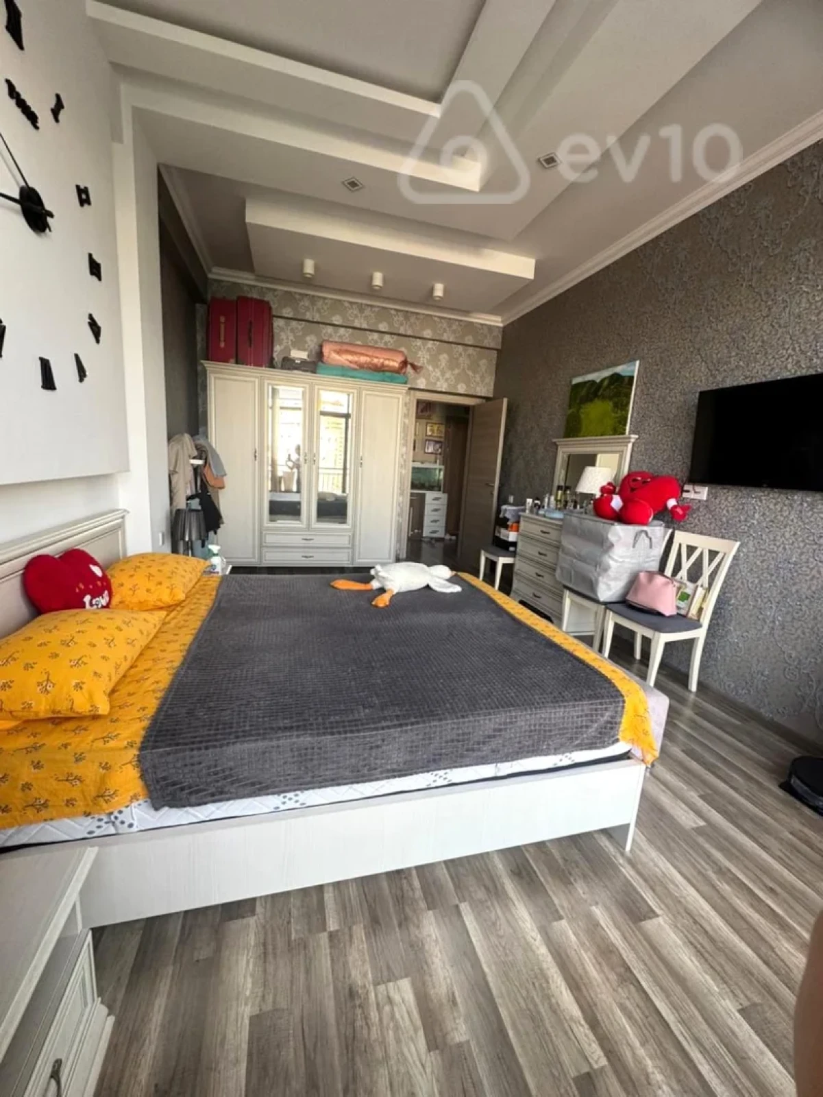 Satılır 3 otaqlı yeni tikili 90 m²