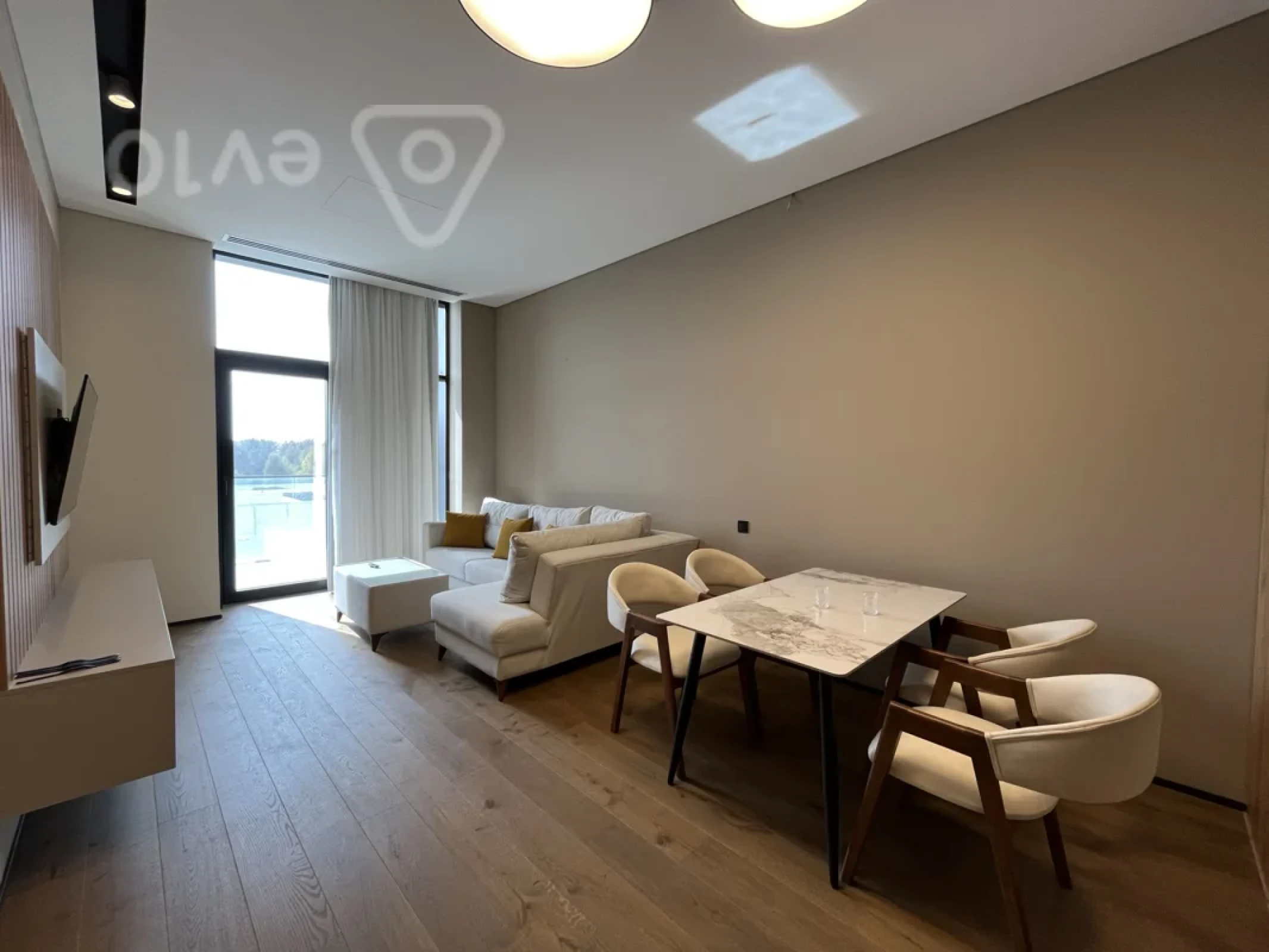 Satılır 2 otaqlı yeni tikili 82 m²