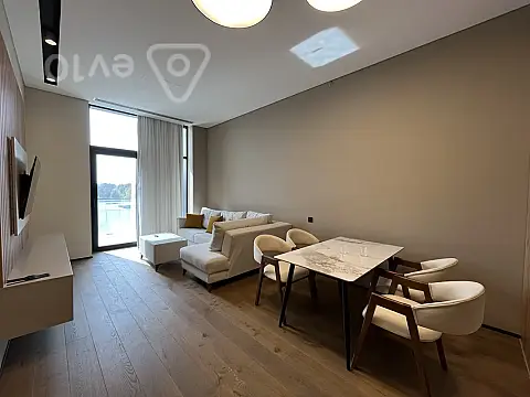 Satılır 2 otaqlı yeni tikili 82 m²
