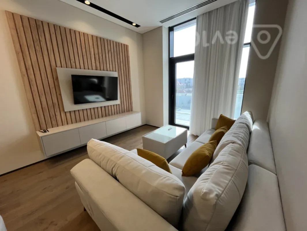Satılır 2 otaqlı yeni tikili 82 m²