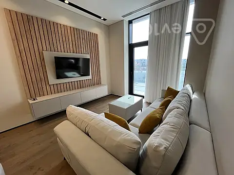 Satılır 2 otaqlı yeni tikili 82 m²