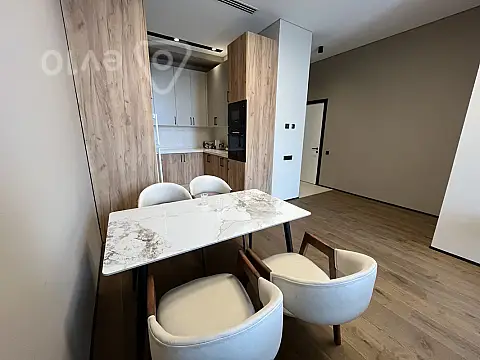 Satılır 2 otaqlı yeni tikili 82 m²