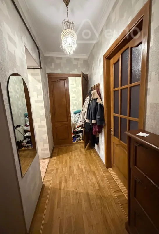 Kirayə verilir 2 otaqlı köhnə tikili 85 m²