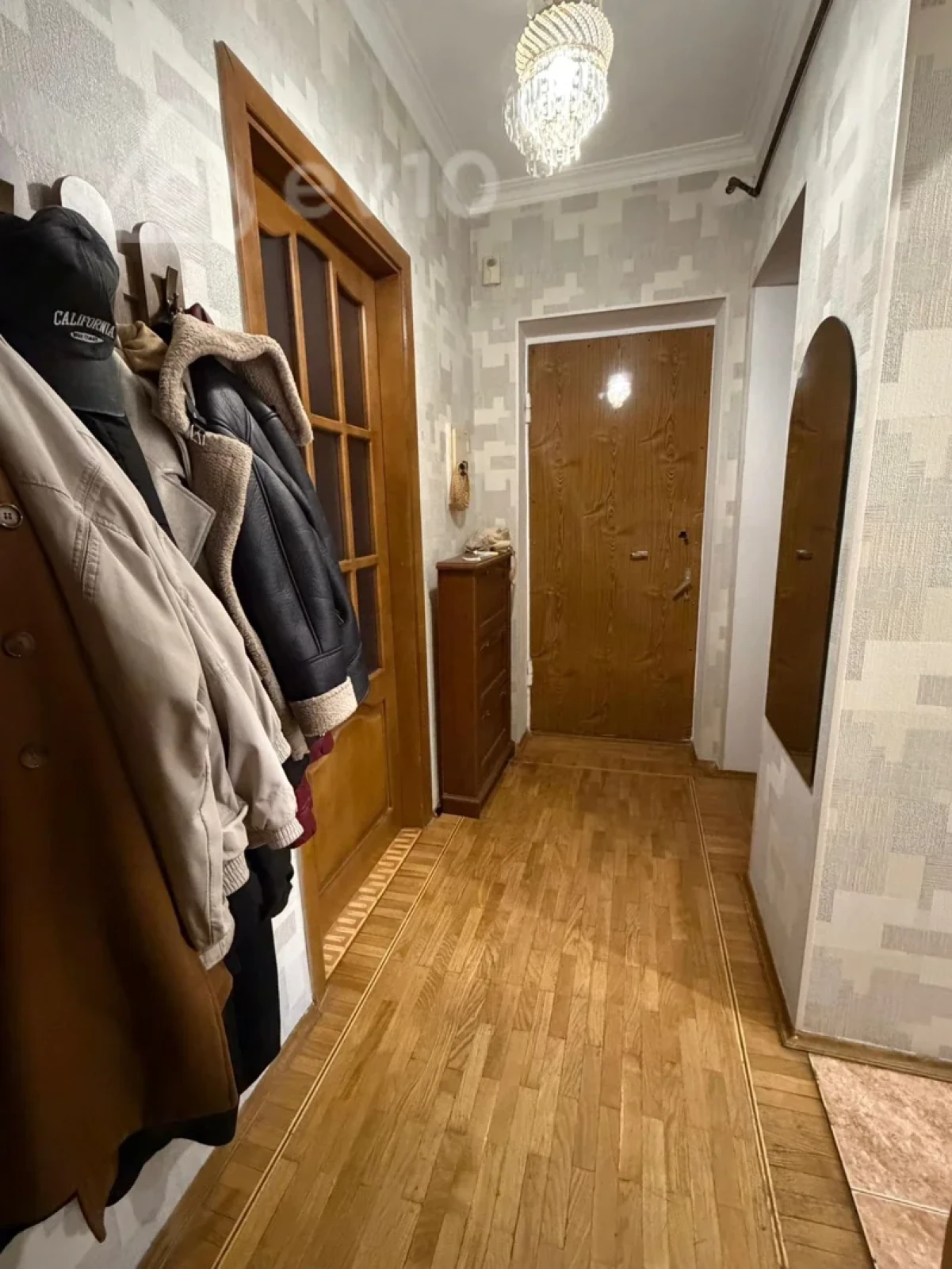 Kirayə verilir 2 otaqlı köhnə tikili 85 m²