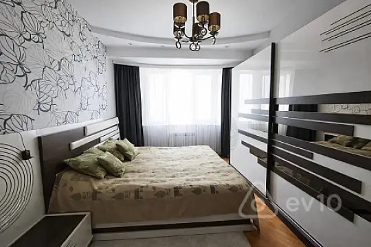 Satılır 3 otaqlı yeni tikili 90 m²
