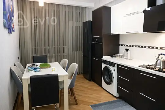 Satılır 3 otaqlı yeni tikili 90 m²