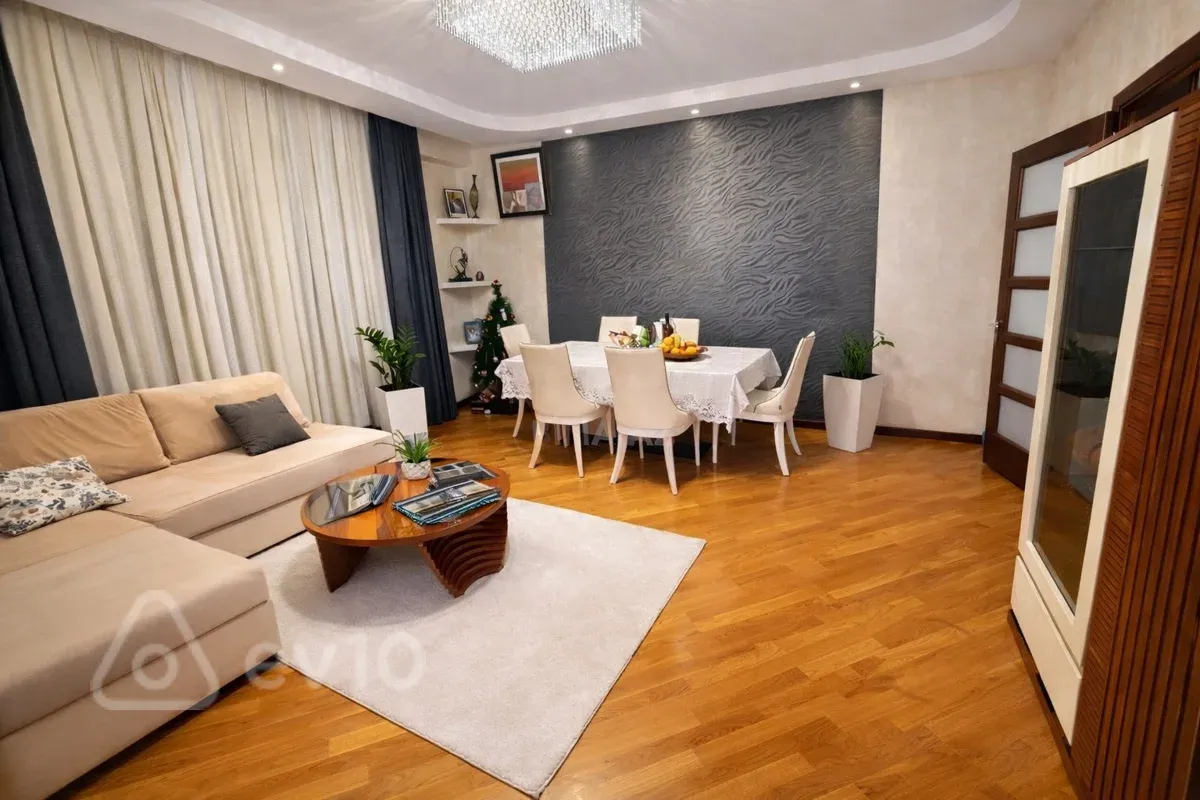 Satılır 3 otaqlı yeni tikili 90 m²