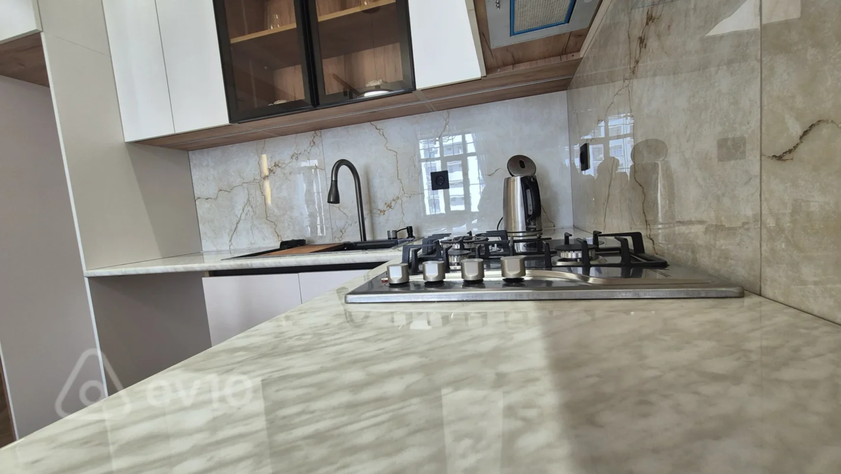 Satılır 2 otaqlı yeni tikili 44 m²