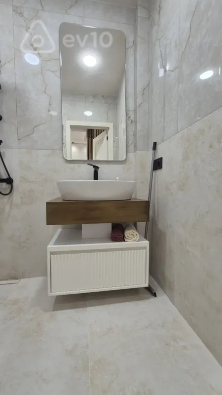 Satılır 2 otaqlı yeni tikili 44 m²