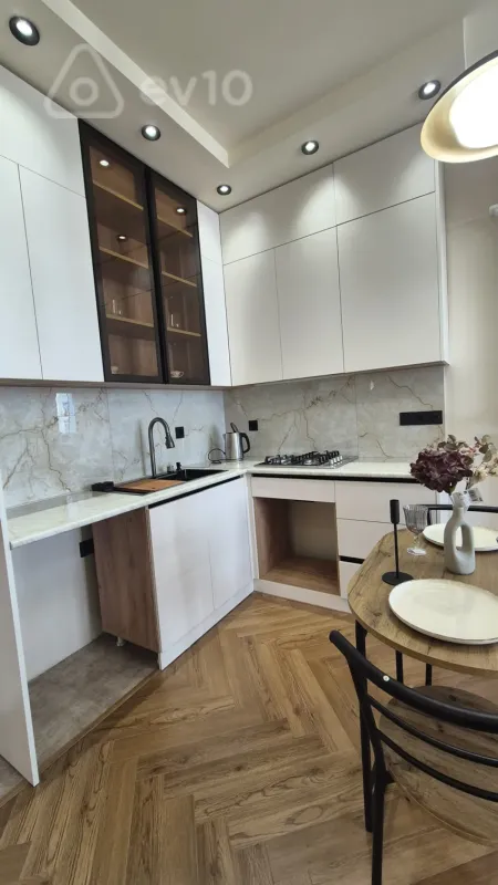 Satılır 2 otaqlı yeni tikili 44 m²
