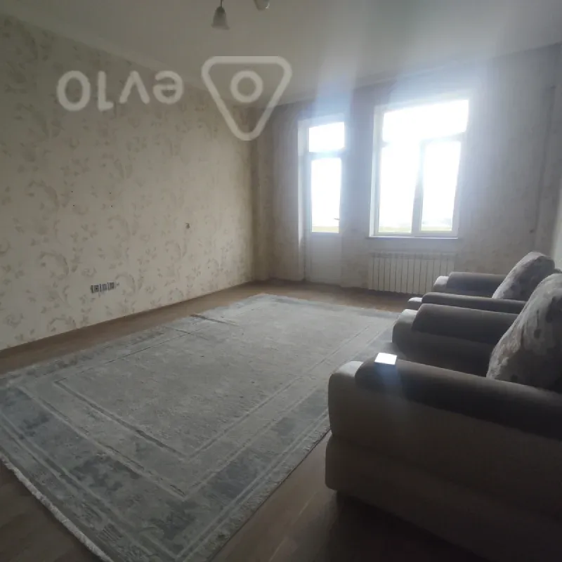 Kirayə verilir 2 otaqlı yeni tikili 106 m²