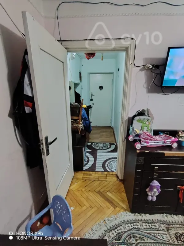 Satılır 1 otaqlı köhnə tikili 33 m²