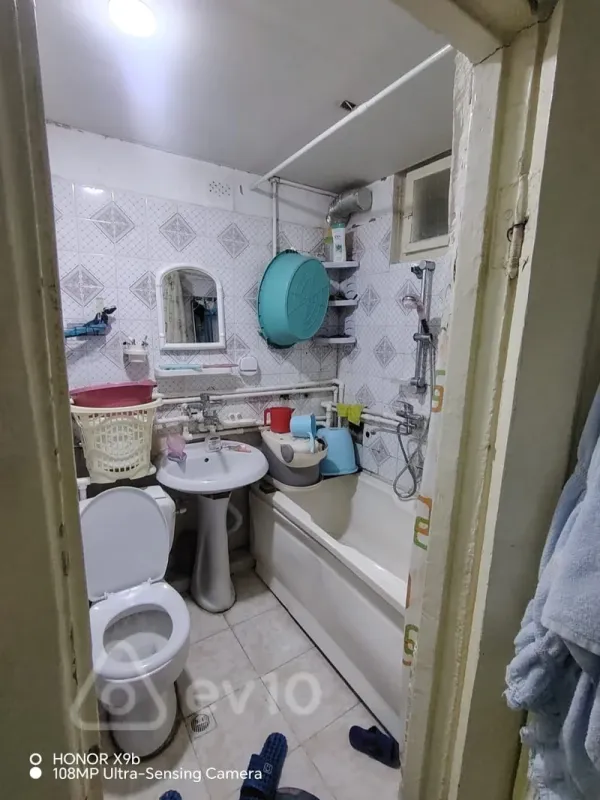 Satılır 1 otaqlı köhnə tikili 33 m²