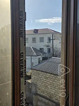 Satılır 5 otaqlı həyət evi 300 m²