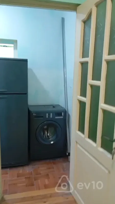 Kirayə verilir 1 otaqlı həyət evi 30 m²