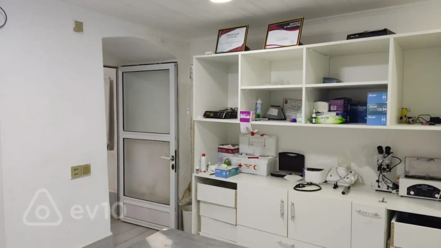 Kirayə verilir mənzil 42 m²